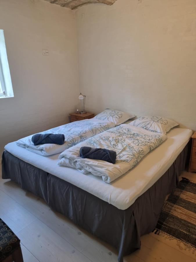 Under Regnbuen, Dit Fristed Pa Haervejen Them Bagian luar foto